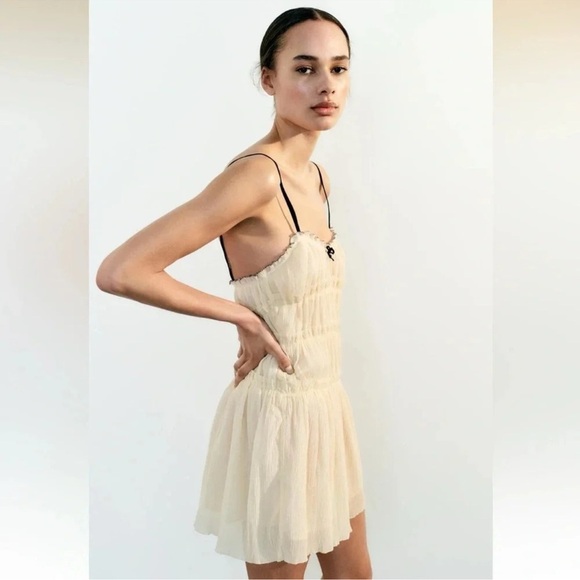 ZARA LITTLE BOW ECRU TEXTURED DRESS - Picture 3 of 11